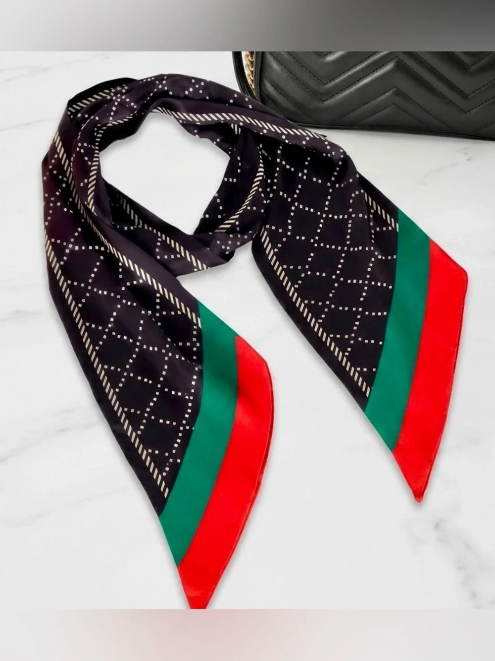 Elegant Twilly Scarf – Black Geometric Stripe Hair/Neck/Bag Accessory